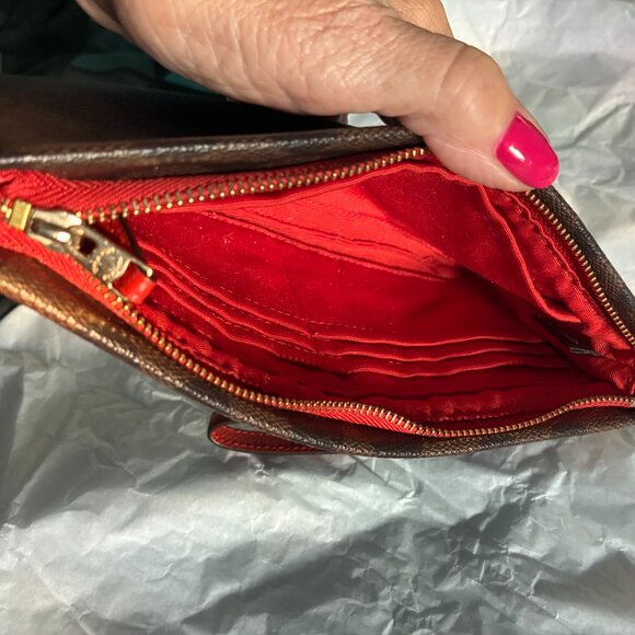 COACH SIGNATURE WRISTLET - Picture 6 of 12